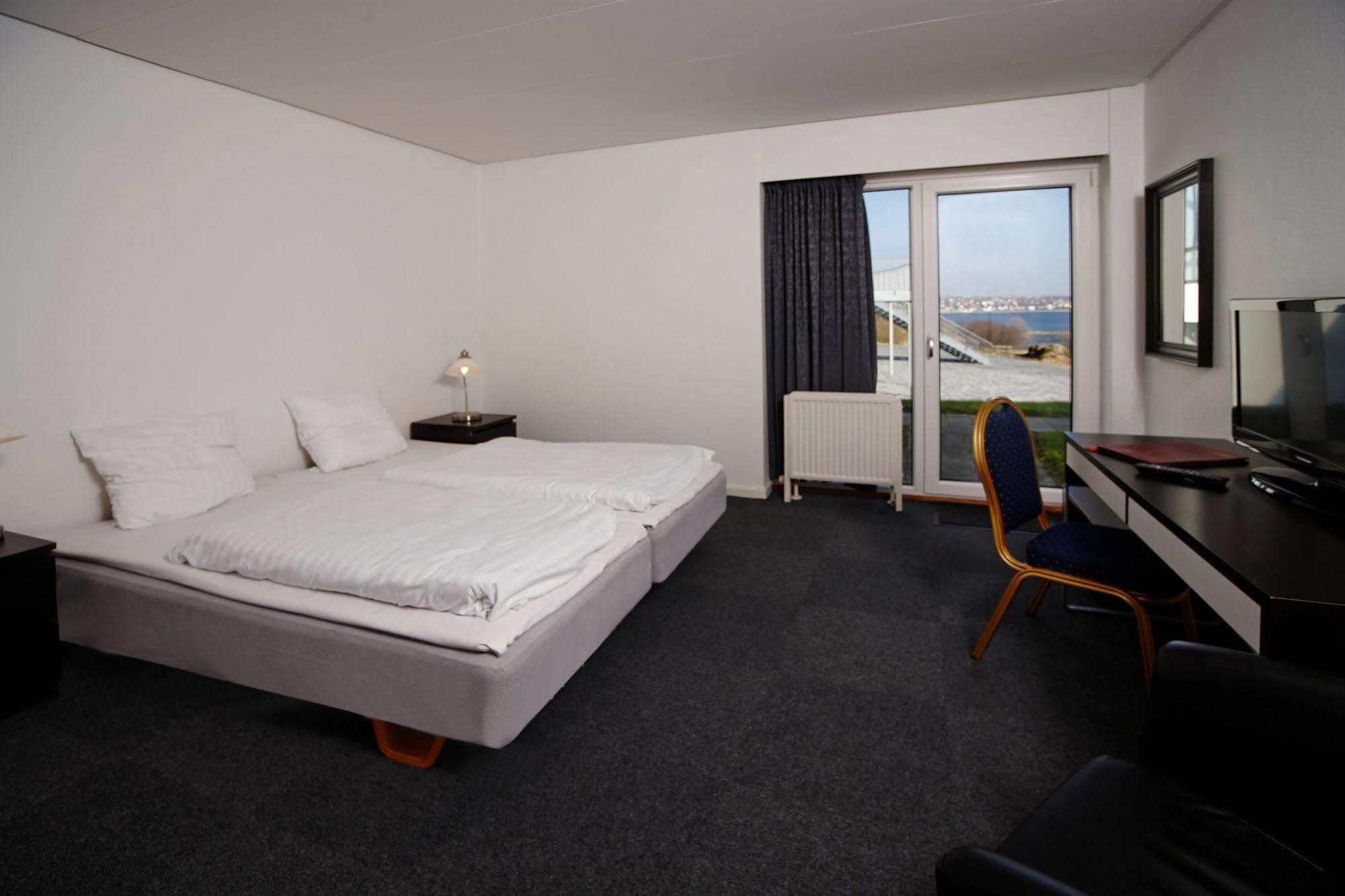 Hotel Limfjorden Thisted Bagian luar foto